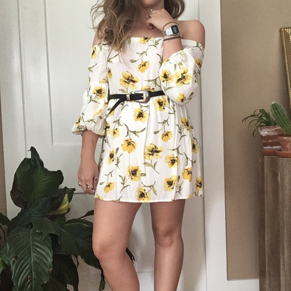 Off the shoulder floral mini dress